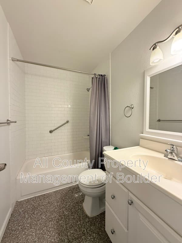 Boulder Townhome: 790 W Moorhead Circle