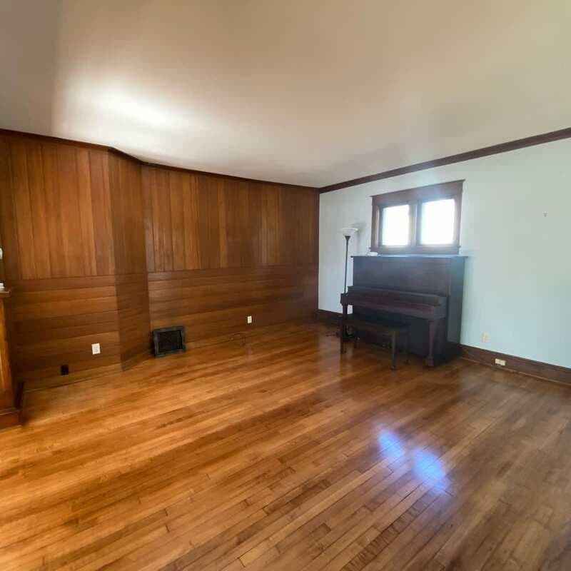 Appleton House: 1009 North Oneida Street