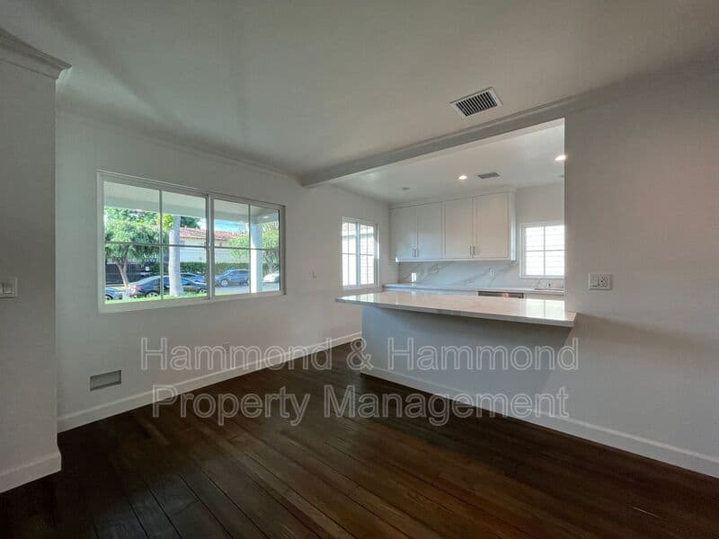 Sherman Oaks House: 13607 Huston St.