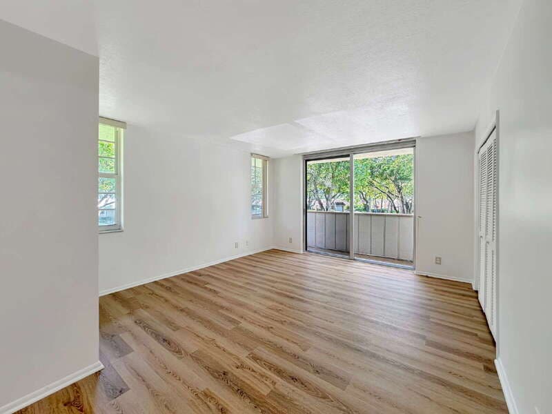 POMPANO BEACH Condo: 3641 Oaks Clubhouse Drive