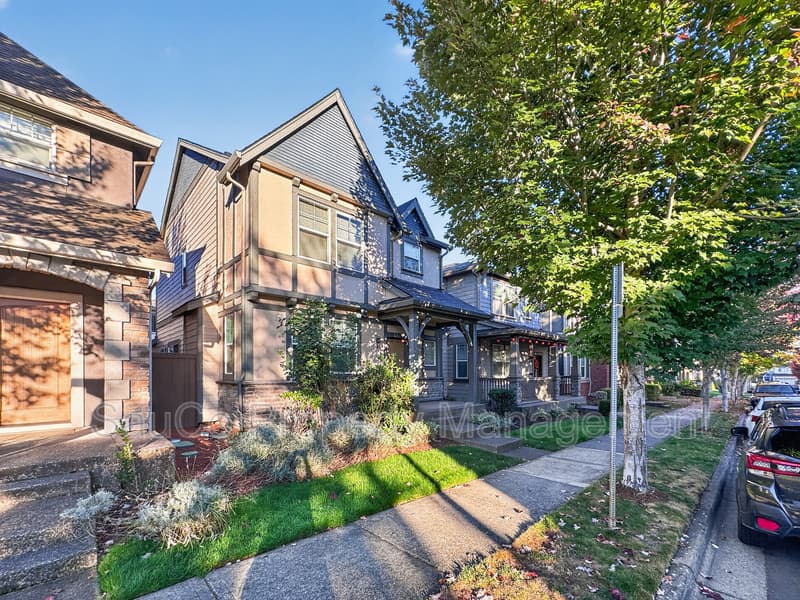 Beaverton House: 431 Southwest 204th Ter