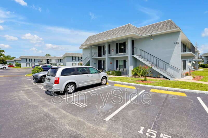 Orlando Condo: 915 W. Oak Ridge Road