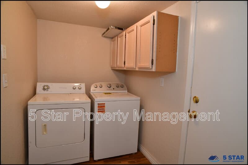 El Paso House: 12062 Ben Proctor Dr