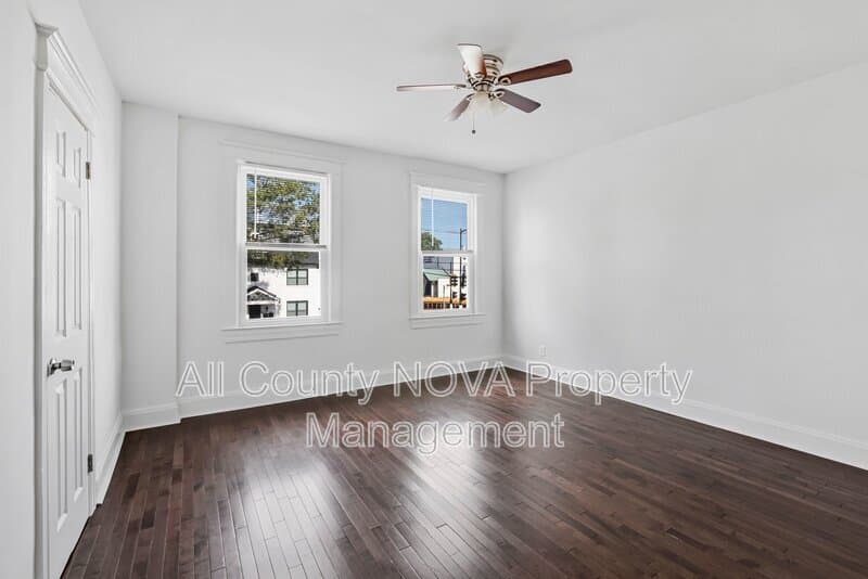 Washington Condo: 1719 WEST VIRGINIA AVE NE
