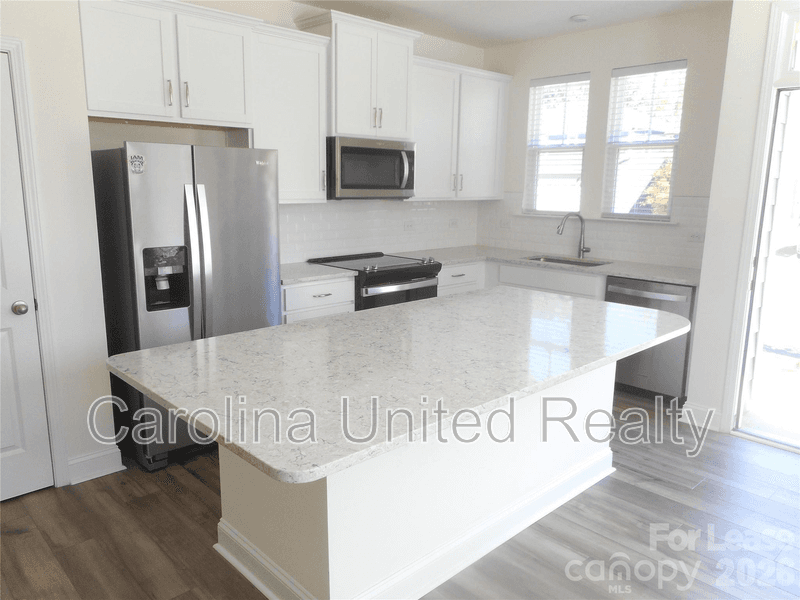 Belmont House: 1566 Cedar Tree Dr