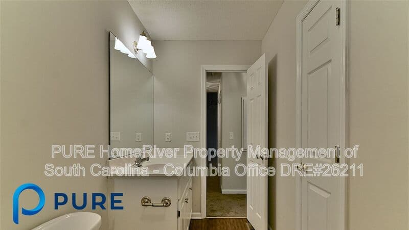 Lexington House: 309 Louisa Ln