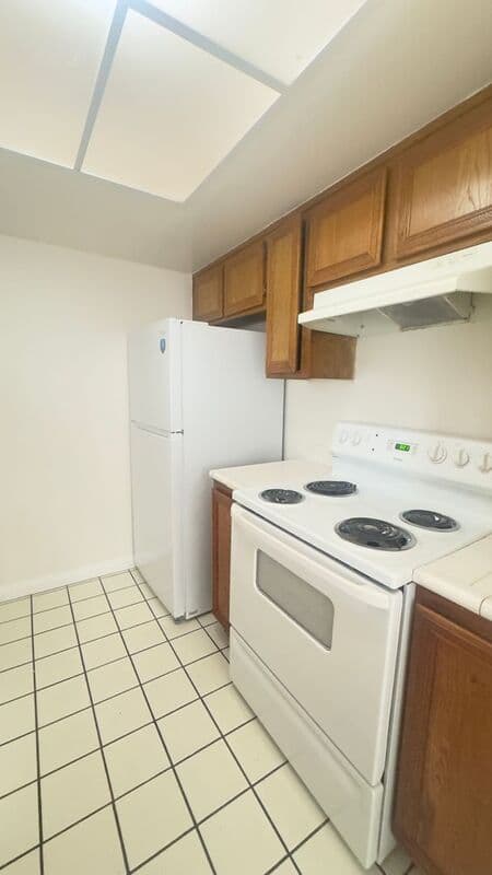 La Verne House: 3026 Winfield Ave