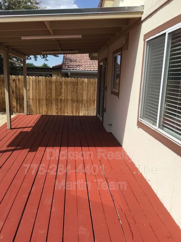 Reno House: 6950 Forsythia Way