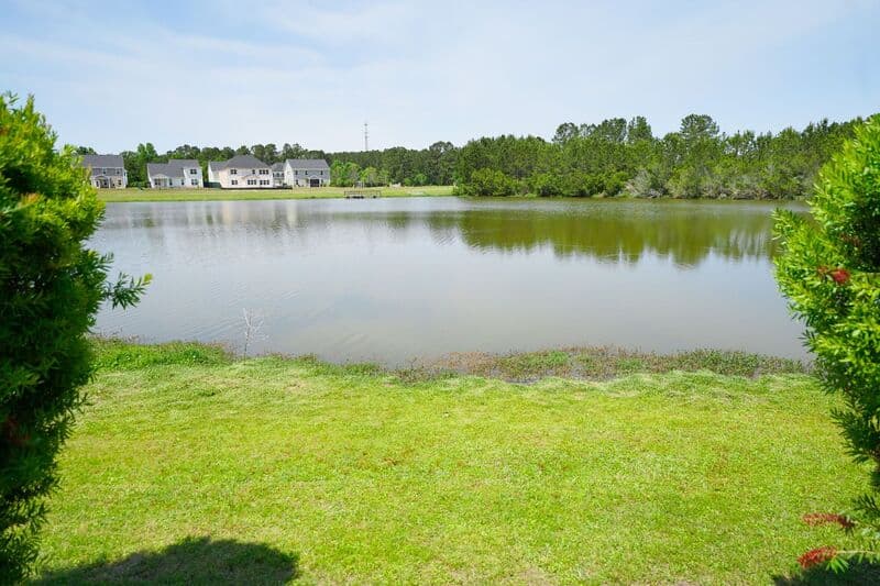 Richmond Hill House: 160 Lake Lily Drive