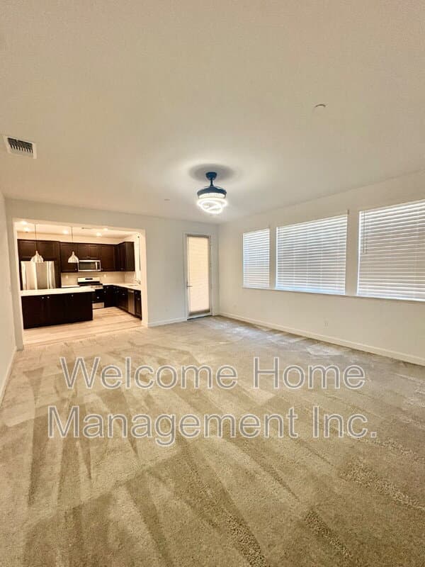 Brentwood House: 1945 Chandler Drive
