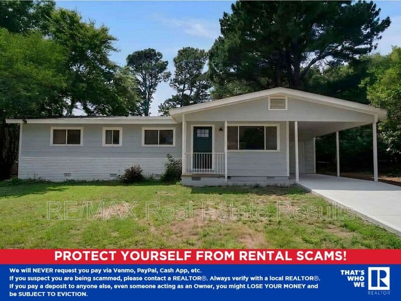 Fayetteville House: 113 N Nolan Ave