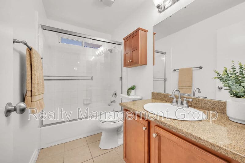 San Diego Condo: 1756 Essex Street