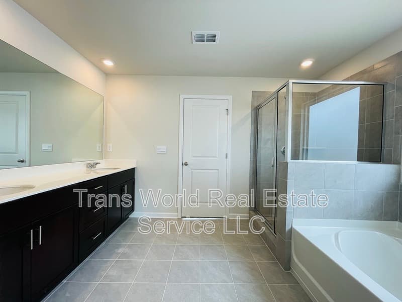 Braselton House: 5950 Green Ash