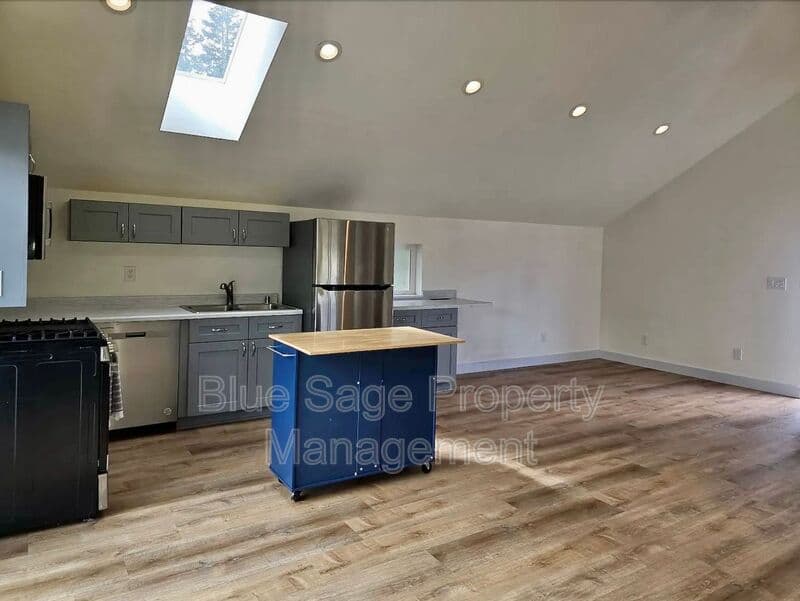 Port Townsend Condo: 411 Eddy Ct