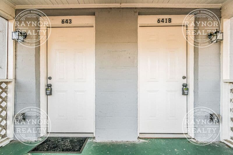 Rocky Mount House: 641 Kenwood Ave