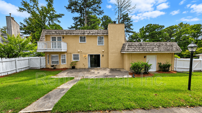 South Fulton House: 505 San Remo Ct