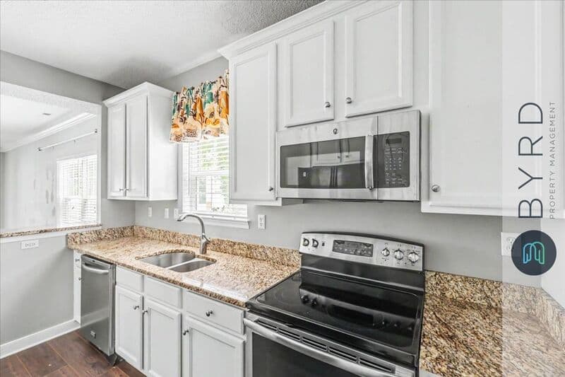 Glen Allen Townhome: 4706 Twin Hickory Lake Dr