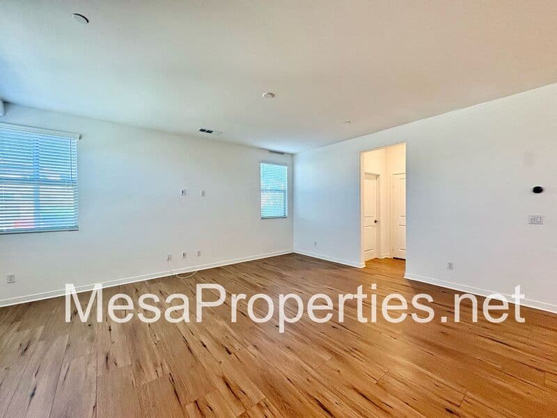 Ontario House: 4130 E. Malagon Privado