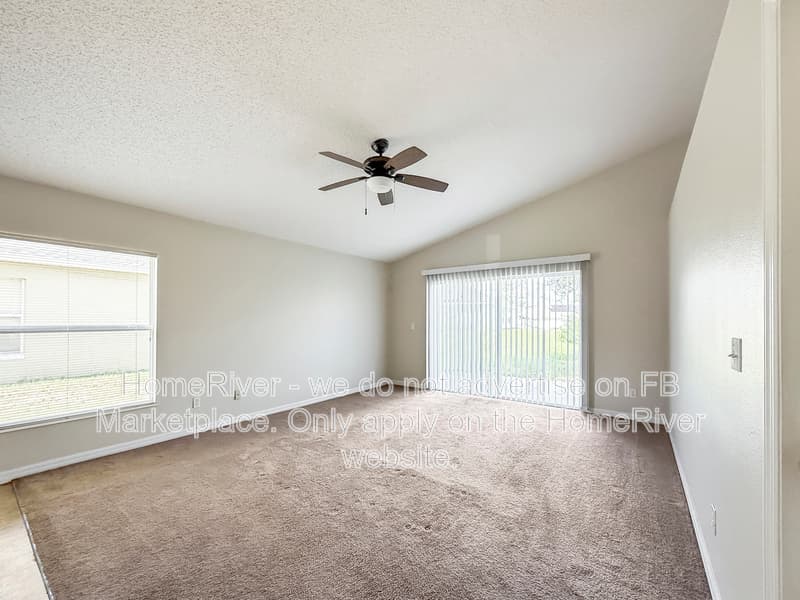 Tavares House: 2272 Merry Rd