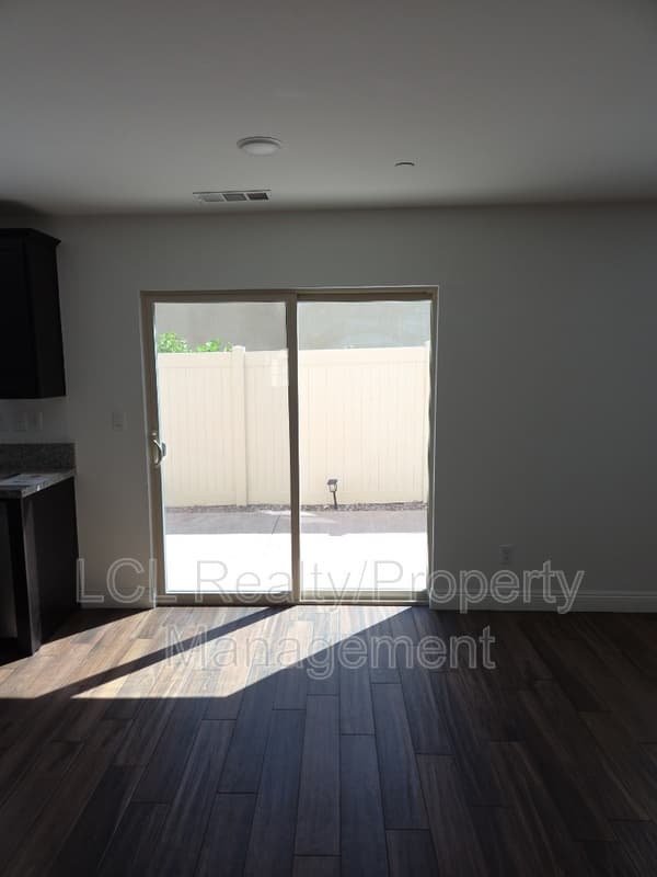 Lake Elsinore Condo: 32855 Crown Point Ln