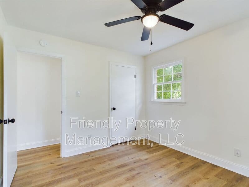 Winston Salem House: 4136 Kingsland Circle