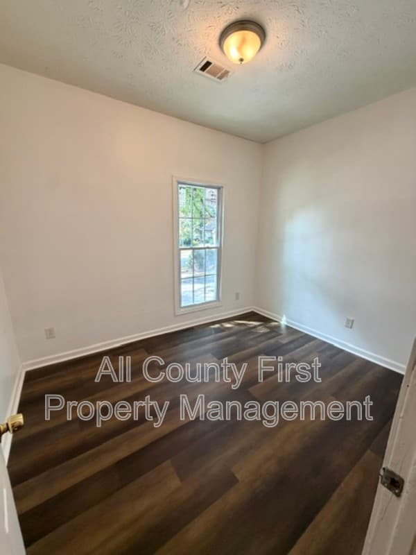 Stone Mountain House: 4932 Wedgewood Place