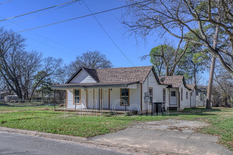 Sherman Condo: 1434 South Rusk Street