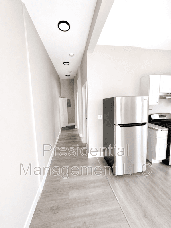 Waterbury Condo: 66 Holmes Ave