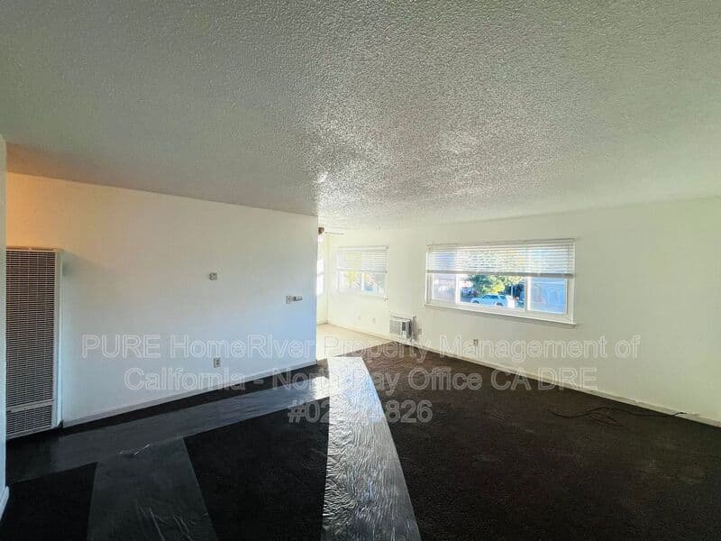 Ukiah Condo: 150 Oak Manor Court