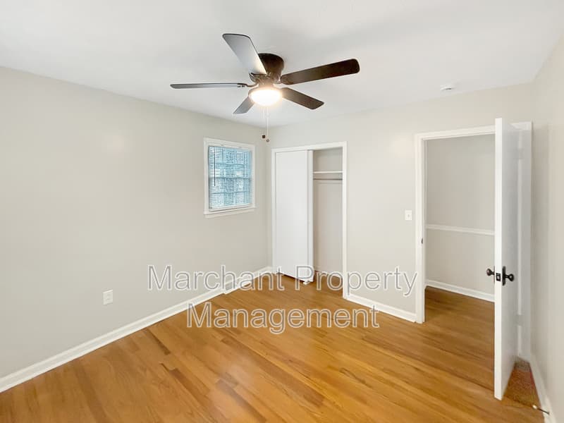 Taylors House: 15 Wood Circle
