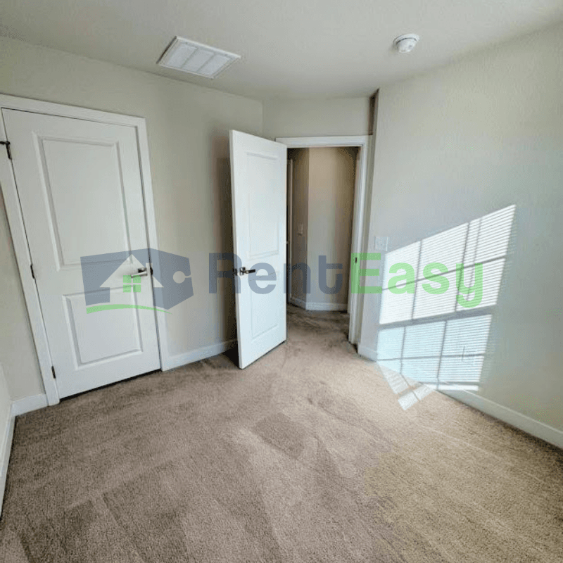 Portsmouth House: 217 Brittlebrush Drive