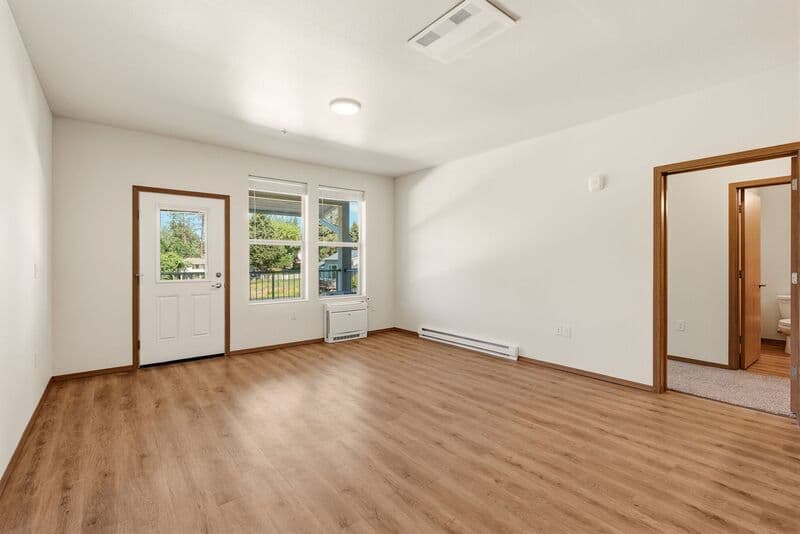 Spokane House: 1123 E Hastings