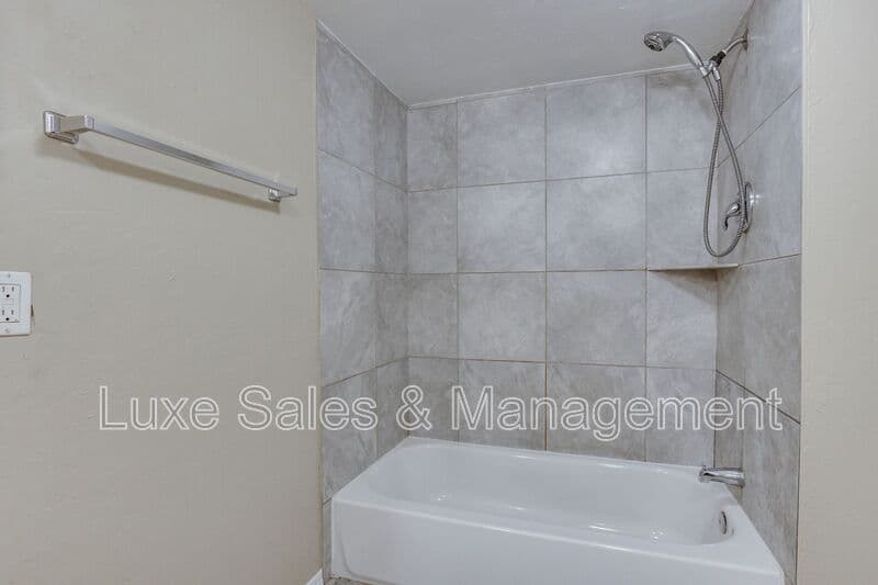 Oklahoma City Condo: 6026 NW Expressway