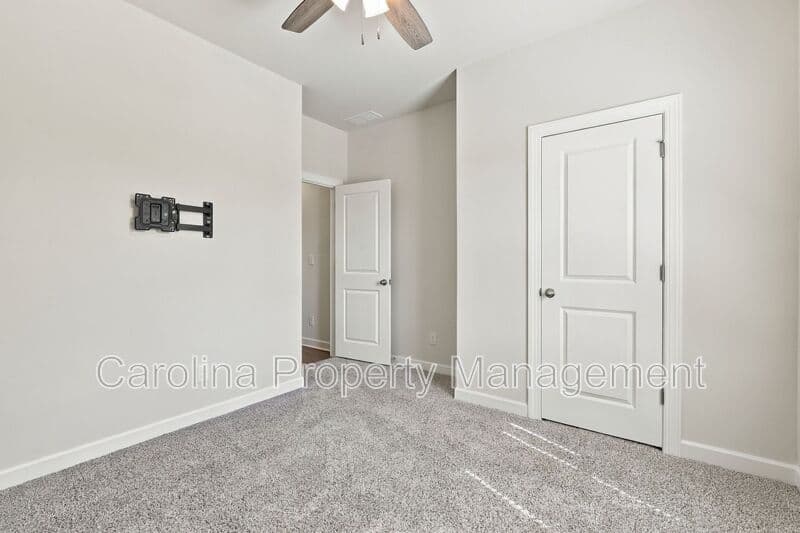 Charlotte House: 1003 Alicante Ave