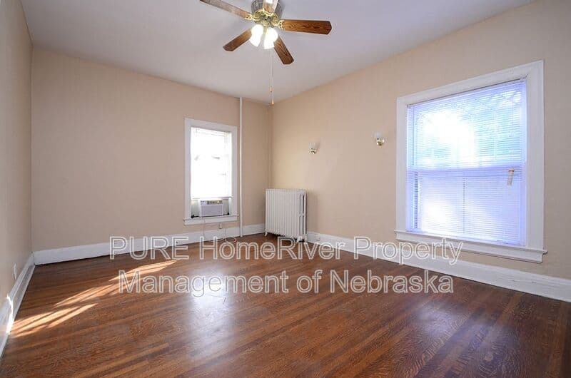 Omaha Condo: 1021 S 30th Ave