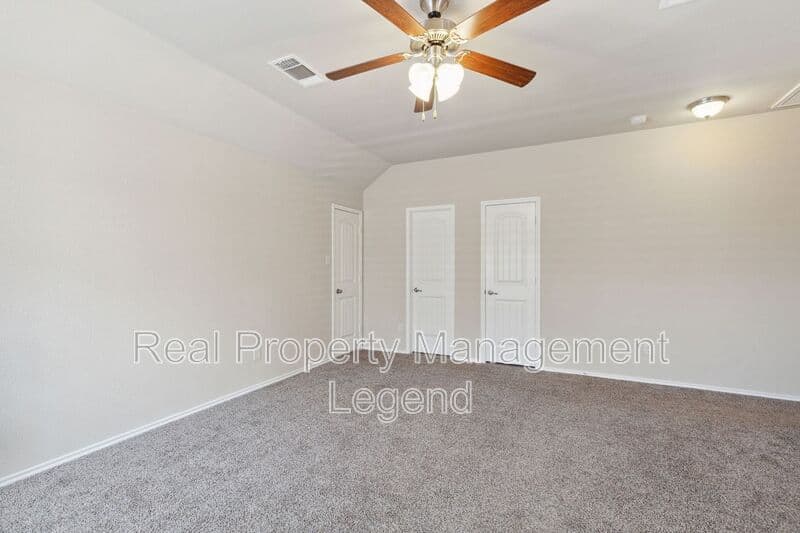 McKinney House: 812 Gray Fox Drive
