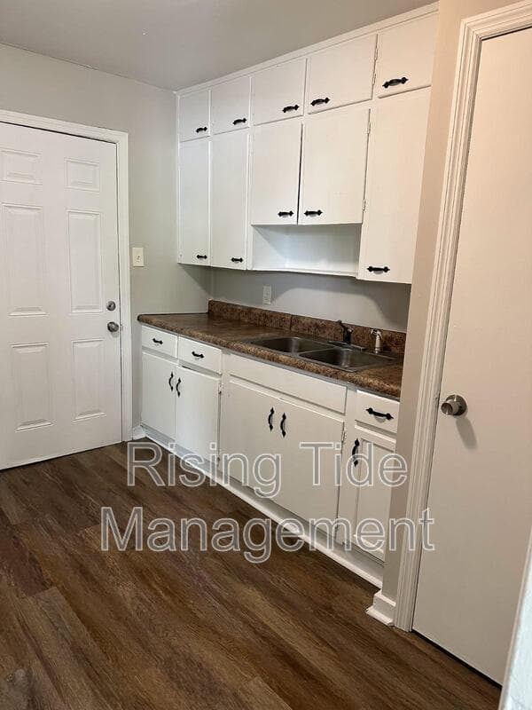 Birmingham House: 3905 39th Ct N