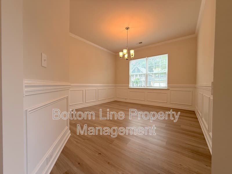 Fort Mill House: 729 Willshire Falls Dr