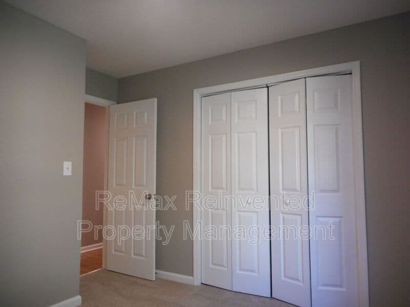 Hephzibah House: 2748 Davis Mill RD