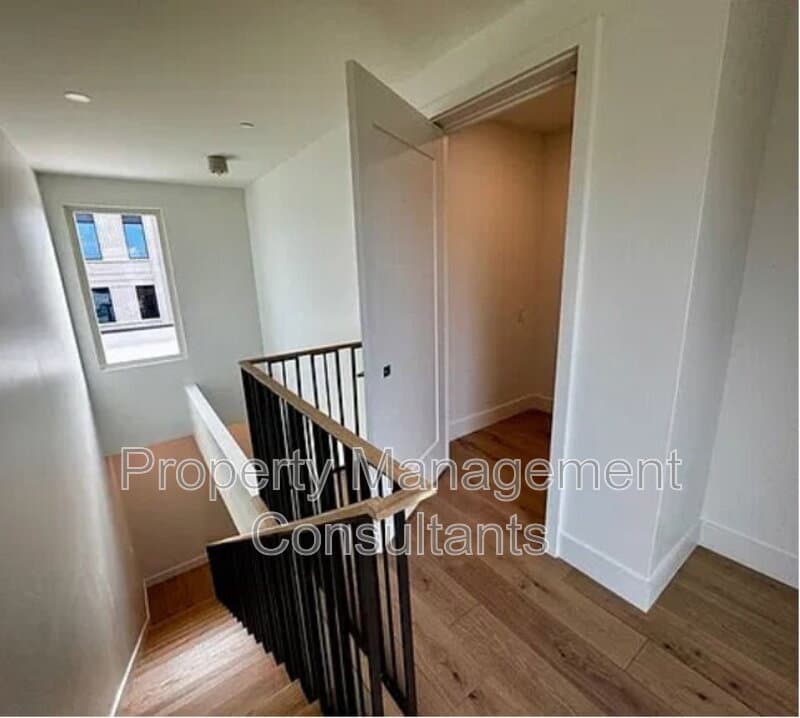 Huntsville Townhome: 230 Washington Street Northeast