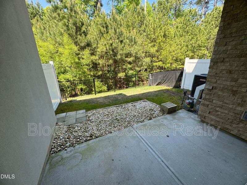Durham House: 4016 Southpoint Landing
