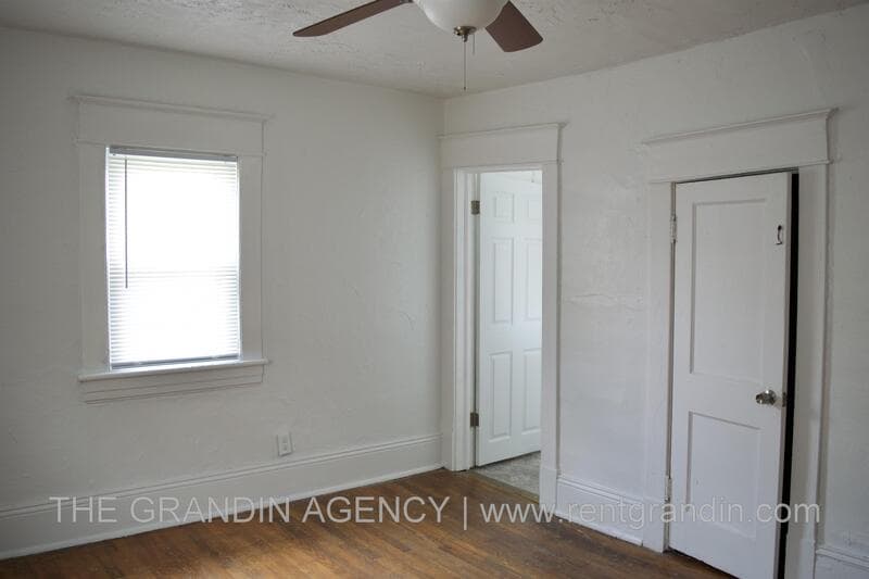 Roanoke House: 1624 Chapman Avenue Southwest