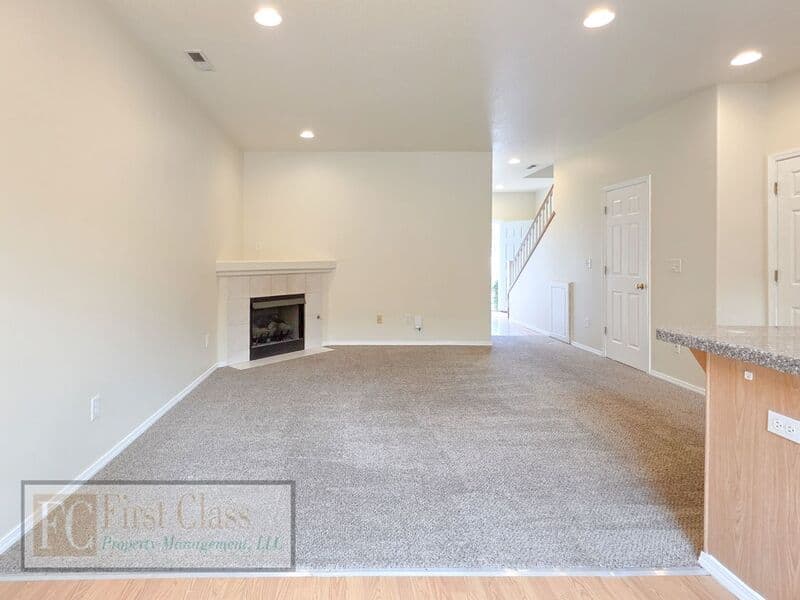 BEAVERTON Townhome: 773 SW 198TH PL
