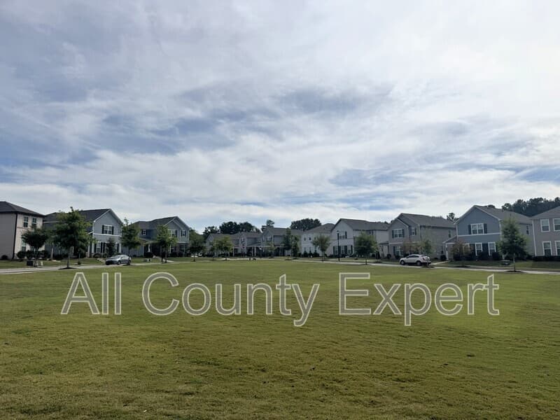 Braselton House: 122 Osprey Overlook Dr