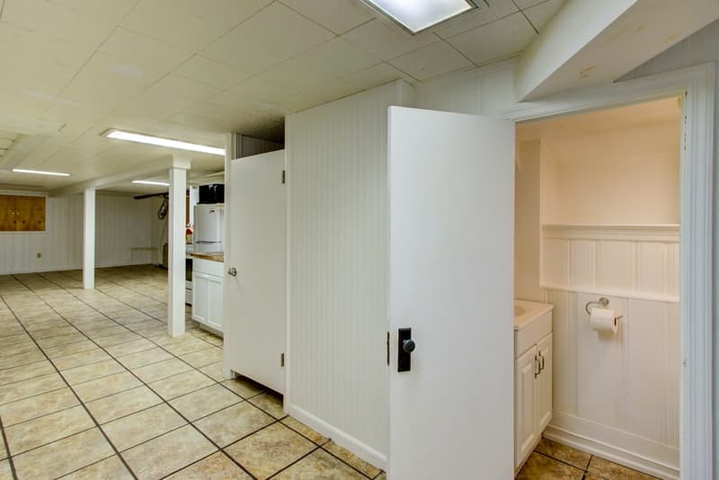 Lancaster House: 902 Columbia Avenue
