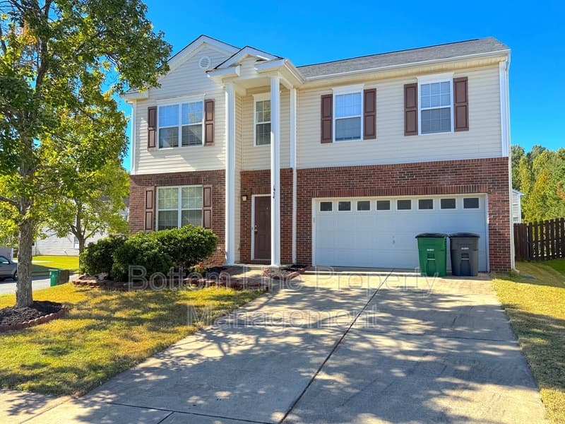 Matthews House: 1934 Savannah Hills Dr