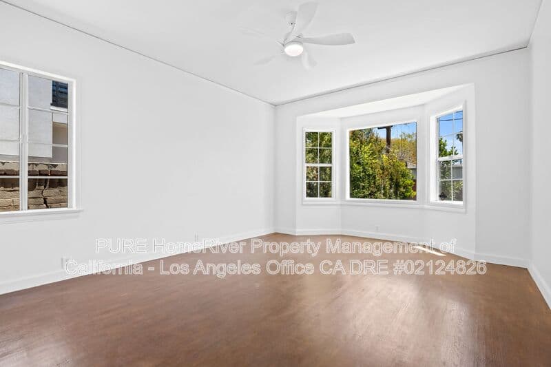 Los Angeles House: 1534 Hayworth Ave
