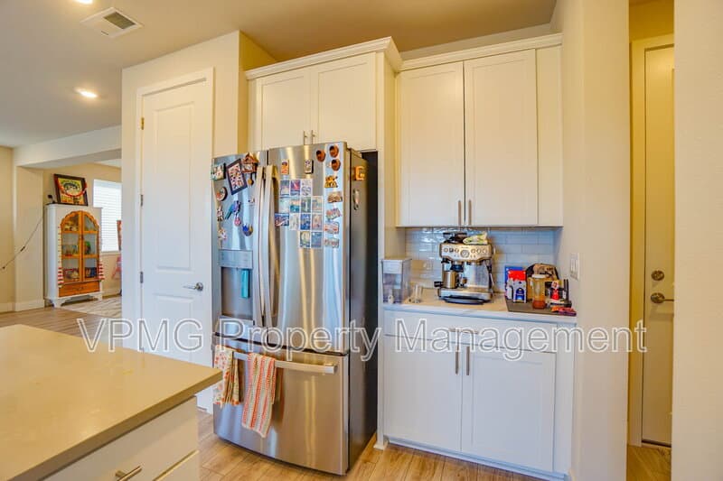 Washougal House: 359 W Koa St