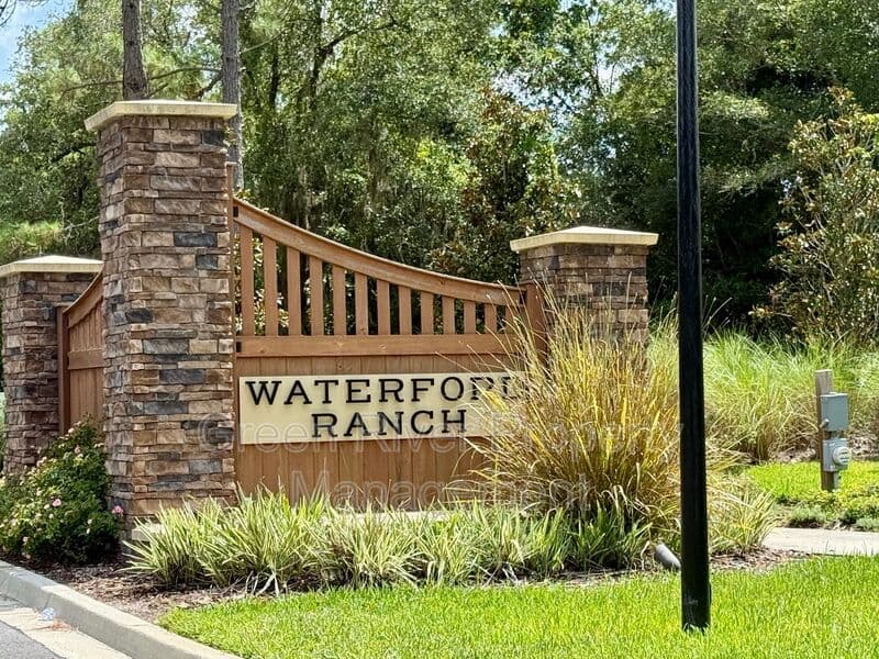 Orange Park House: 3435 Auvenshine Way