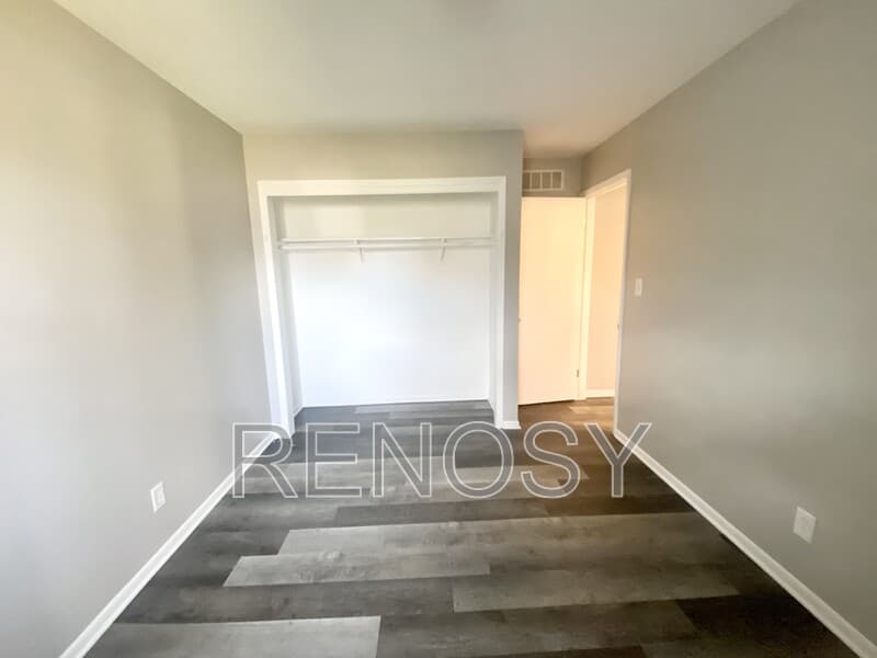 Polk City House: 209 1st Street